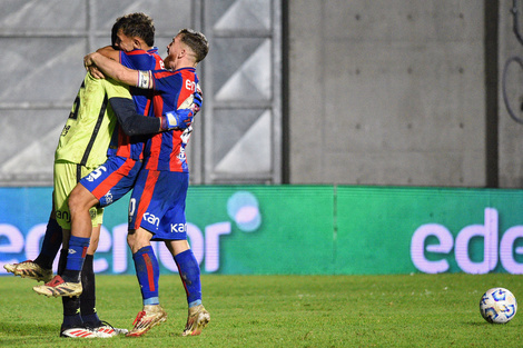 Copa Argentina: San Lorenzo sacó por penales a Sportivo Las Parejas