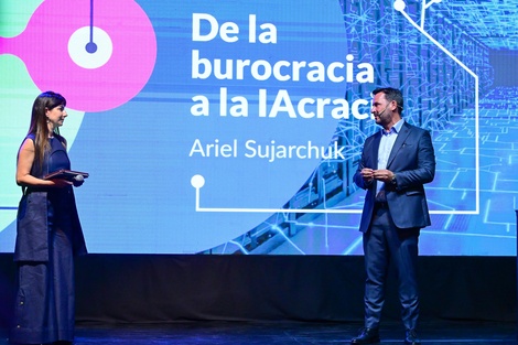 Ariel Sujarchuk encabezó el lanzamiento de un espacio para la formación de una ciudadanía y ética digital en la era de la IA 