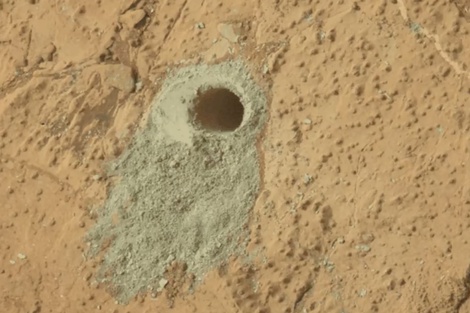 El robot Curiosity de la NASA detectó las moléculas orgánicas más grandes encontradas en Marte 