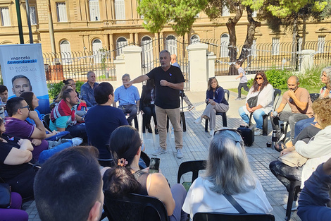 Lewandowski se reunió con trabajadores/as de la educación.