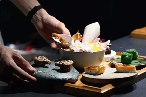 El restaurante Aramburu, de Recoleta, renovó sus dos estrellas Michelin.
