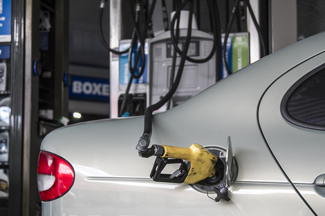 El nuevo marco establece que las estaciones de servicio podrán implementar el autodespacho sin necesidad de una autorización previa por parte de la Secretaría de Energía.