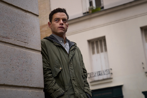 Rami Malek se prueba el traje de héroe de acción… informática.