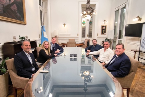 La nueva foto entres los armadores libertarios y los referentes del PRO bonaerense.