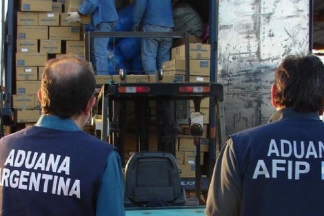 Entre ajuste y extorsión, trabajadores de la Aduana realizan un paro por los bajos salarios