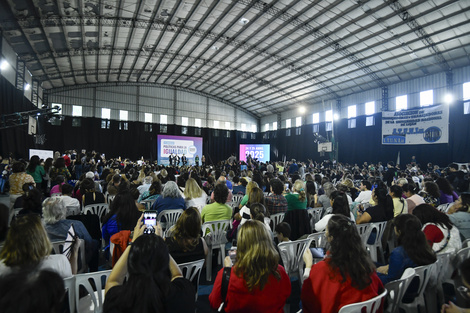 Militancia feminista en las calles como respuesta bonaerense a Milei  