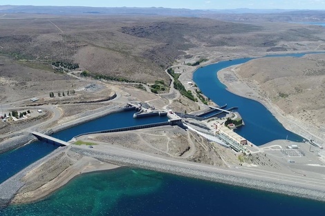 Oscar Parrilli llamó a parar la privatización de las represas hidroeléctricas de Neuquén