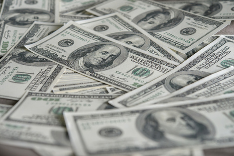 Dólar blue, dólar hoy: a cuánto cotizan el lunes 28 de abril de 2025