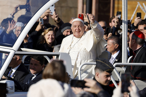 El fallecimiento del Papa es un hecho que le habla a la sociedad toda. (Fuente: AFP)