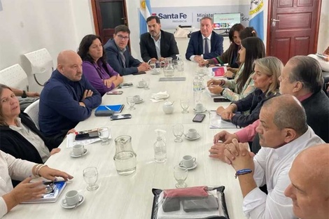Los docentes se quejaron en las demoras por el pago del desfasaje por inflación.