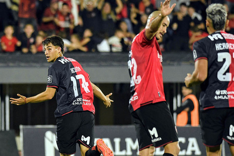 Valentino Acuña marcó su primer gol. (Fuente: Fotobaires)