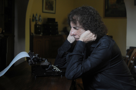 Alejandro Dolina deschava a los personajes alcahuetes de la mitología