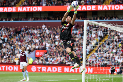 Premier League: el Aston Villa del "Dibu" Martínez batió al Fulham 