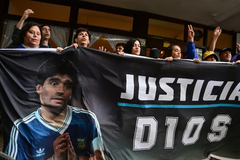 Declaró el director de la clínica donde se operó Maradona y ordenaron allanarla