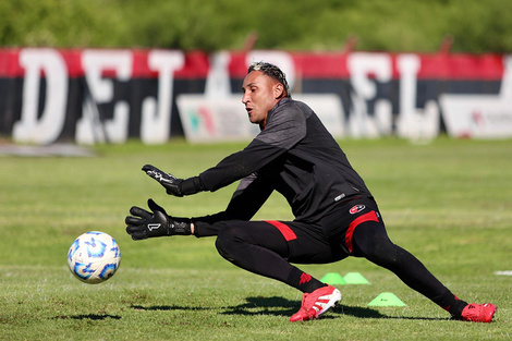 Keylor Navas sugiere las contrataciones leprosas. (Fuente: PRENSA CANOB)