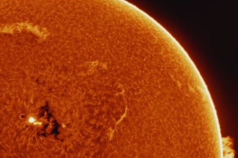 Preocupación por una gigantesca mancha solar que apunta a la Tierra