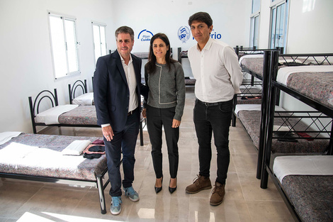 Funcionarios municipales inauguraron el espacio de Uriburu 3800. (Fuente: Prensa Municipalidad Rosario)