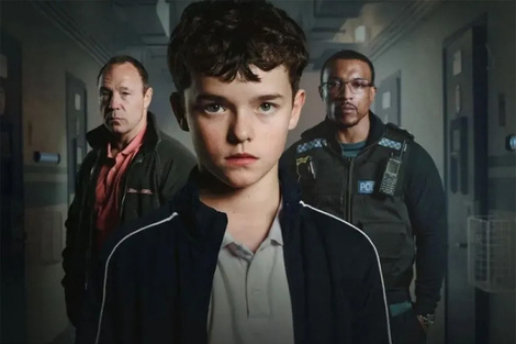 Adolescencia sitúa el acto del protagonista en la tradición inglesa.  (Fuente: Gentileza)