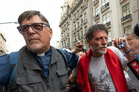 No al maltrato y a la represión