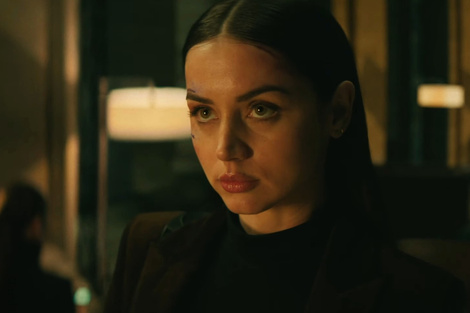 Ana de Armas podría unirse a Tom Cruise en "Deeper", su nueva película con Doug Liman 