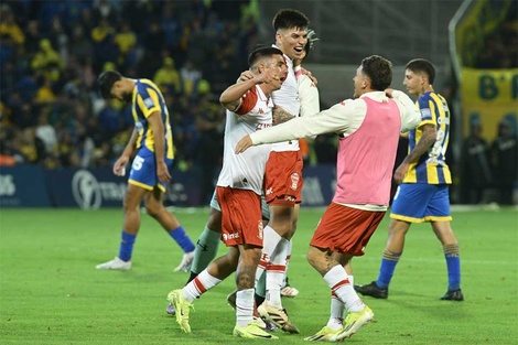 Huracán celebra el pase a semifinales. (Fuente: Sebastián Granata)