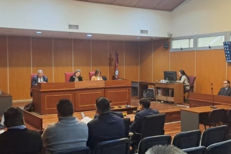 Juzgan a tres policías por la muerte de un hombre en el barrio Atocha II