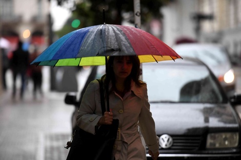 Buenos Aires y otras tres provincias bajo alerta por tormentas fuertes y granizo