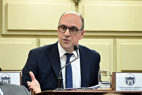 "Las rutas nacionales no dan para más", aseguró el diputado Corral.