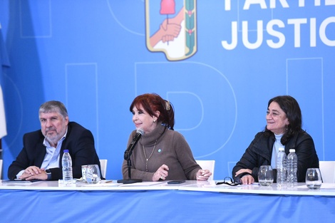Cristina Kirchner encabezó una cumbre del PJ con el objetivo de "conformar una propuesta a nivel nacional"