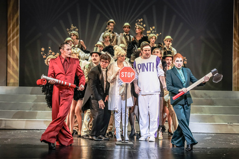 El espectáculo, dirigido por Pablo Maritano, puede verse de jueves a domingos en el Teatro Nacional Cervantes.  (Fuente: Gentileza)