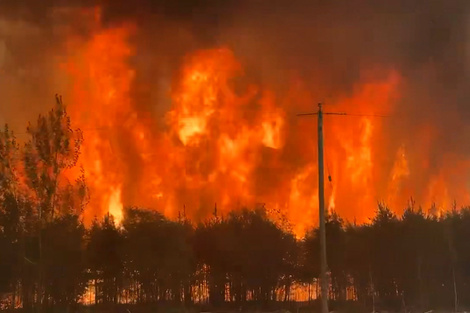 El oeste de Canadá arde con 146 incendios forestales que han desplazado miles de personas 