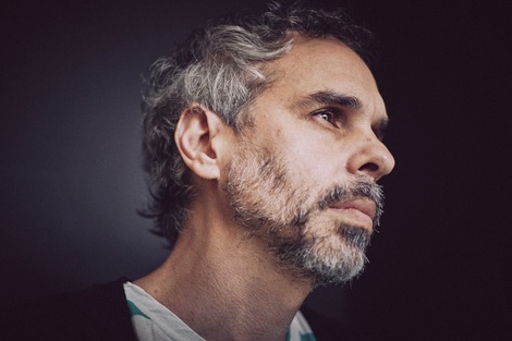 El disco de De Caro fue producido por Juan Ravioli y Lucas Herbin. Foto: Sebastián Arpesella.