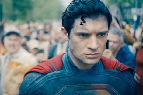 James Gunn confirma la duración oficial de "Superman" desmintiendo rumores 