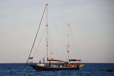 El velero Madleen partió el 1 de junio desde Sicilia en dirección a Gaza-