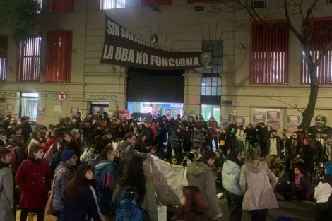 "Repudio total y contundente": estudiantes tomaron facultades de la UBA tras el fallo contra Cristina Kirchner