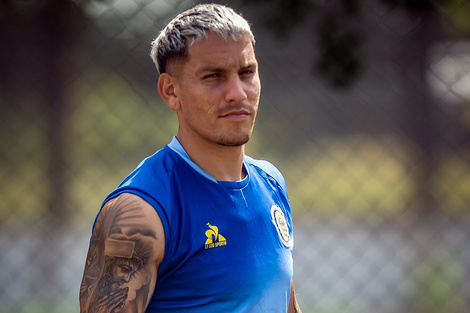 Enzo Copetti sufrió un esguince de rodilla. (Fuente: Prensa CARC)
