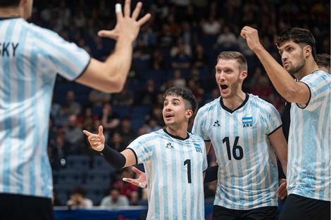 Festejo argentino en la victoria ante Canadá