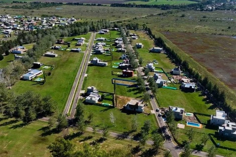 Martín Pullaro vive con su familia en un barrio privado en Piñero. (Fuente: Imagen web)