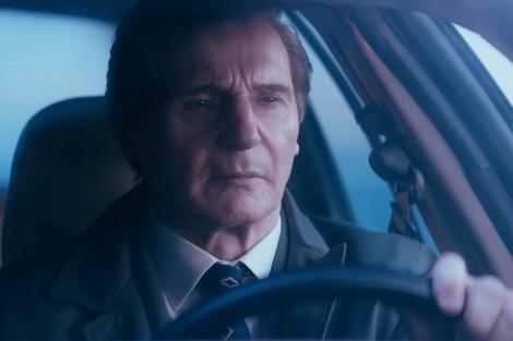Vuelve “La pistola desnuda”: se lanzó un nuevo tráiler del reboot con Liam Neeson como Frank Drebin Jr.