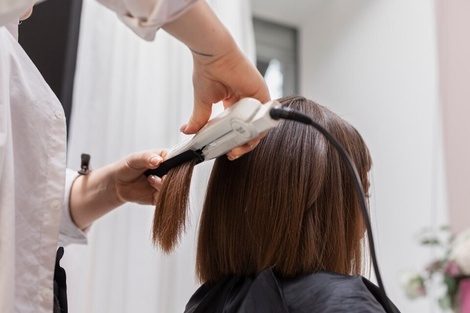 La Anmat prohibió una serie de productos para el cabello y suplementos dietarios
