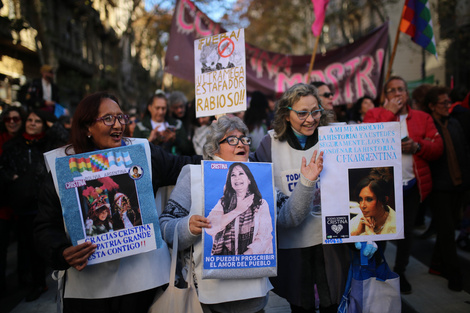 "Cristina está cautiva porque sintetiza la resistencia"
