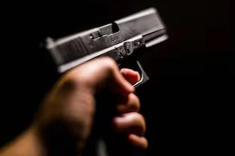 Armas de guerra para civiles: alerta por el decreto que desregula la compra y tenencia de pistolas