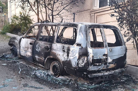 Tres paramédicos murieron en un ataque israelí contra una ambulancia en Teherán