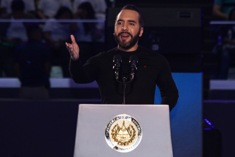 Periodistas y activistas bajo asedio en El Salvador