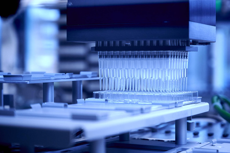 Un proyecto científico propone crear paracetamol a partir de residuos plásticos usando bacterias modificadas
