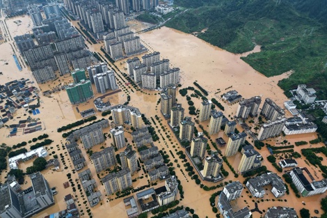 Las devastadoras inundaciones en China provocaron tres muertes y más de 80.000 evacuados