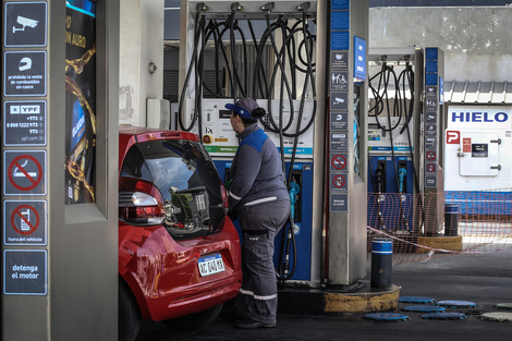 YPF lo atribuyó al alza del impuesto a los combustibles.