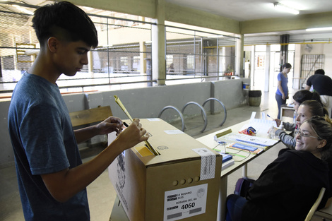 "Casi no hubo jóvenes de menos de 18 años que fueran a votar". (Fuente: Andres Macera)
