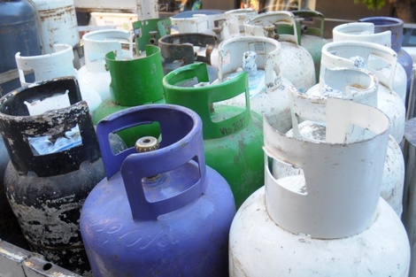 La medida desprotege a los usuarios sin acceso a la red de gas natural