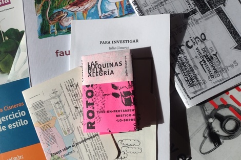 "Las máquinas de la alegría" se publicó por Oficina Perambulante.